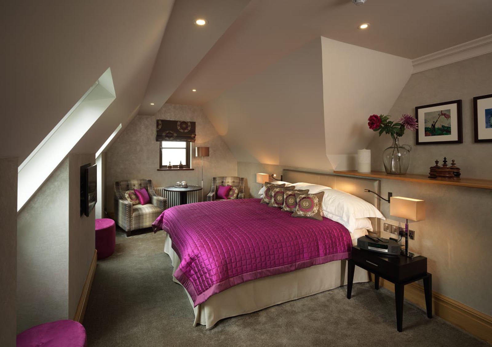 One of our superior rooms here at Northcote, a spacious room with a large double bed and seating area